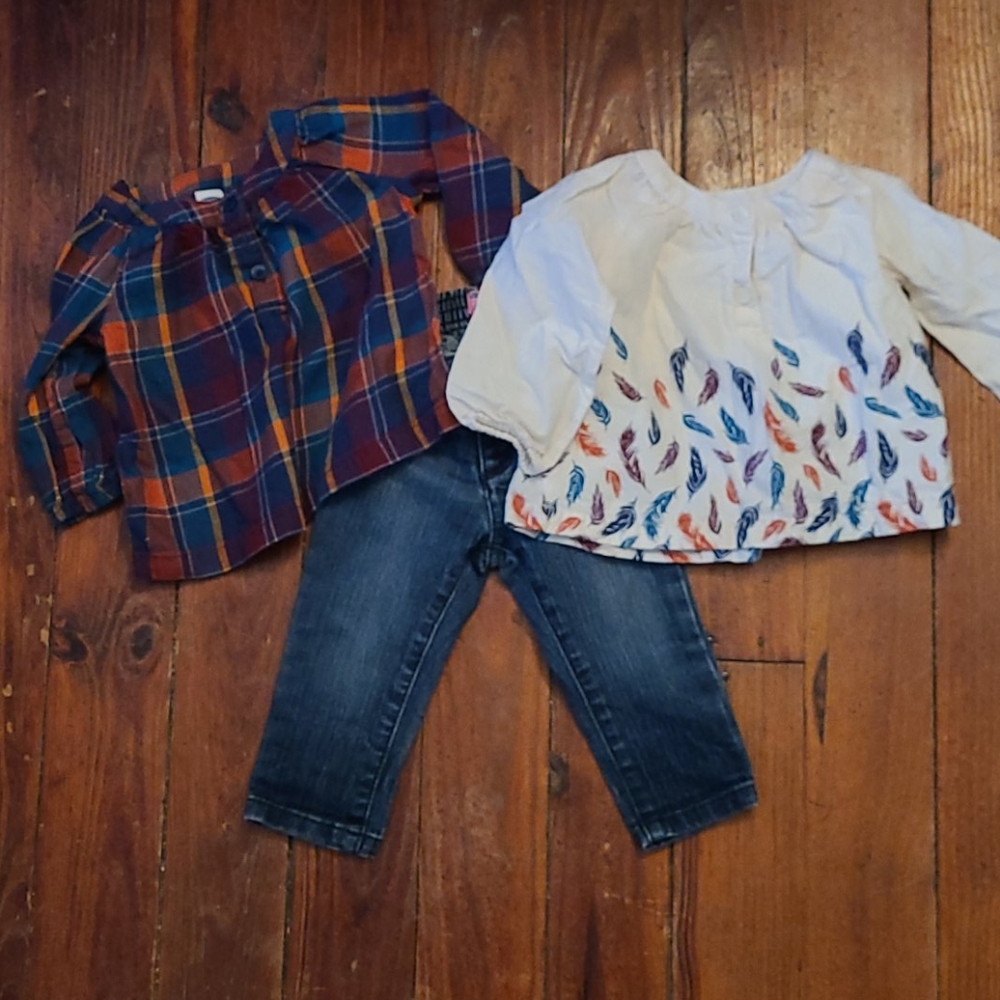 Size 6-12 month Old Navy Set
